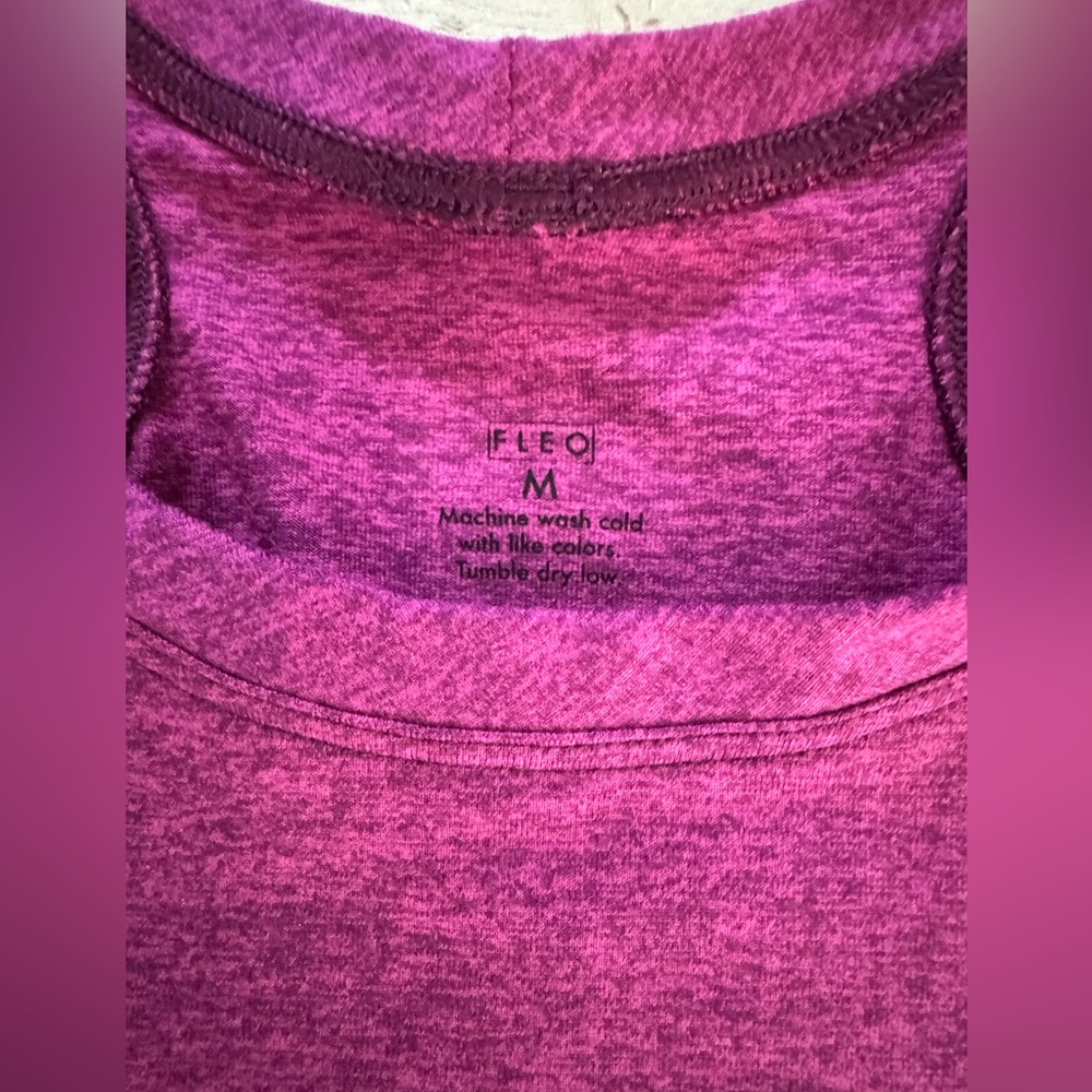 Fleo Women’s Foundation Crop Long Sleeve - Picture 2 of 5